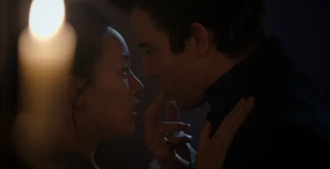 Luke Thompson improvised the Benedict finger detail in the staircase scene