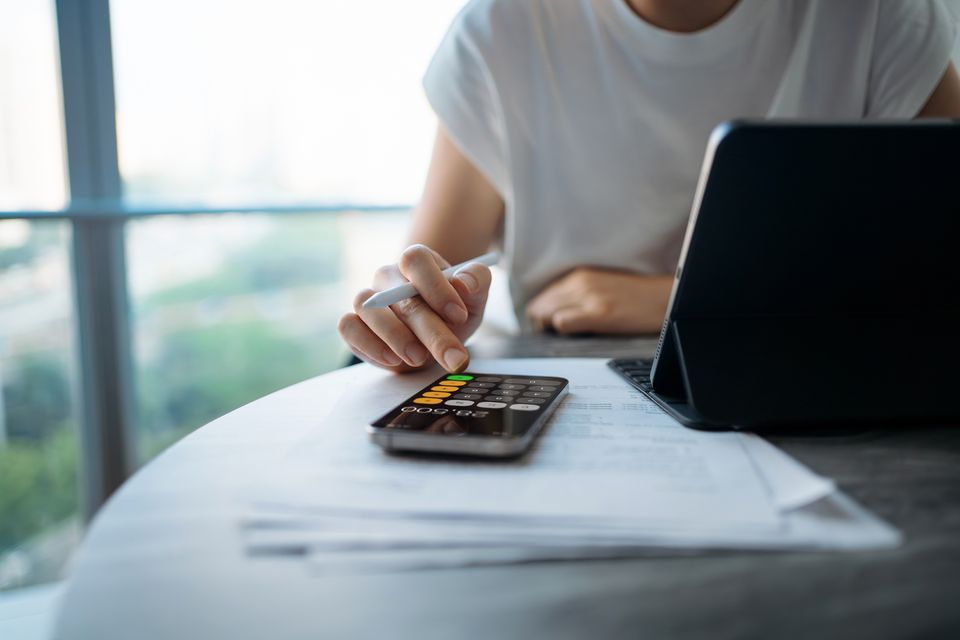 What questions should you ask yourself before taking out a loan? Photo: Getty