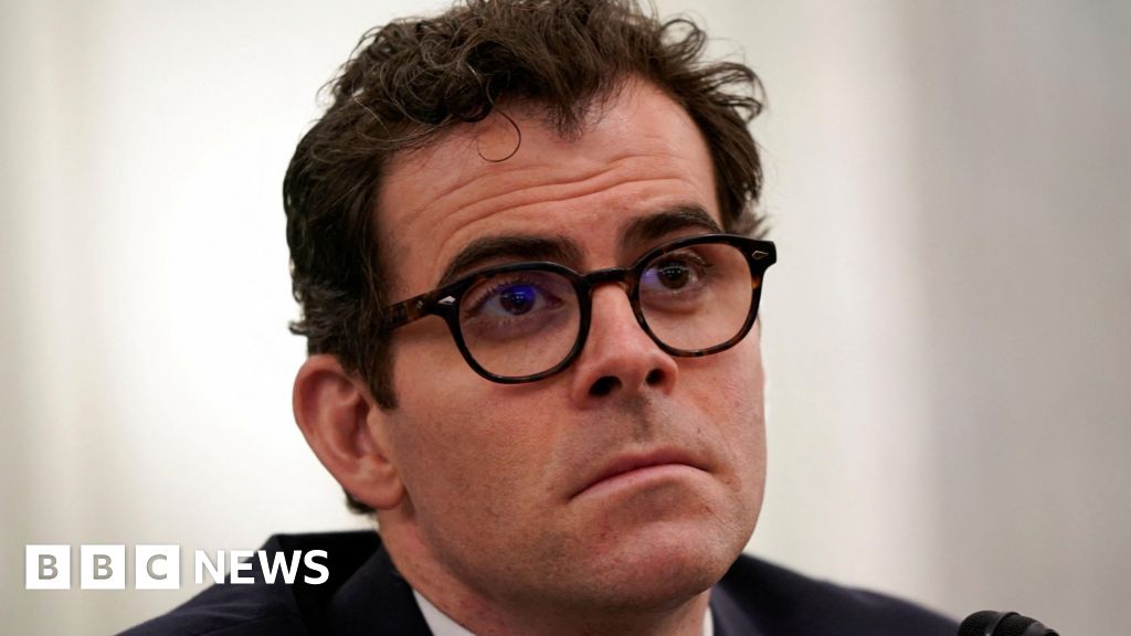 Instagram boss: 16 hours of daily use is 'problematic,' not addiction - BBC