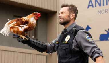 Joel McHale in the Roosters and Moles episode of Animal Control