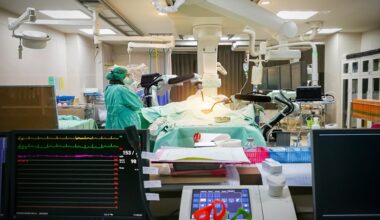 Robotic secondary cytoreductive surgery planning for triple-site extrapelvic ovarian cancer recurrence.