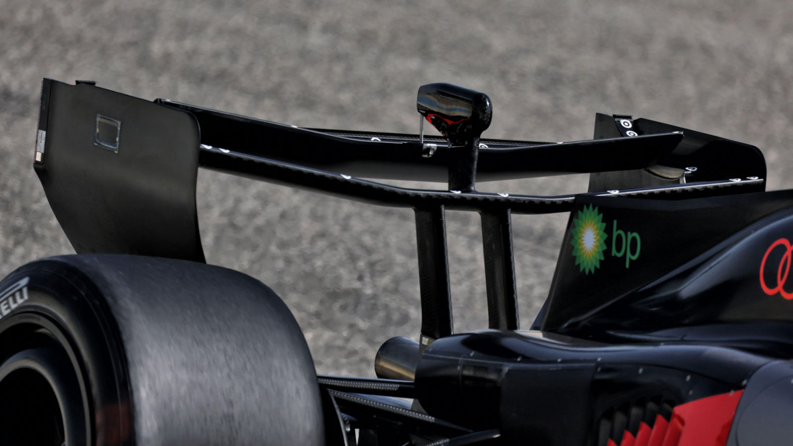 Audi R26 active aero