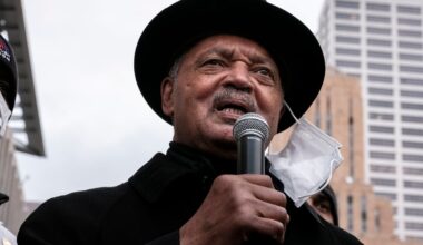 Jesse Jackson, civil rights leader and US presidential hopeful, dies at 84 – The Irish Times
