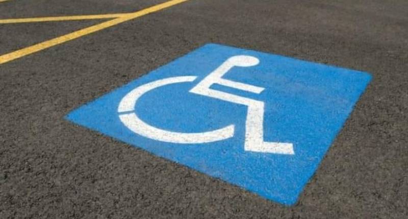 Woman who illegally parked in Donegal disabled bay fined €438 