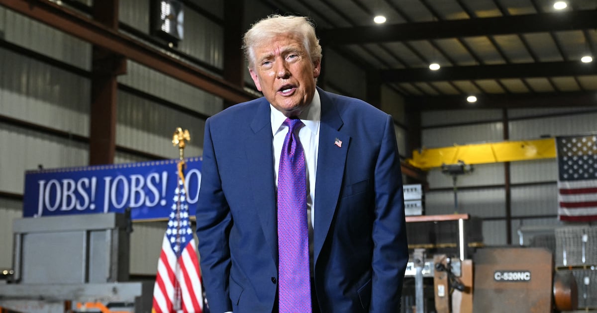 Nobody does it better. Donald Trump goes back on the road for US midterm elections – The Irish Times