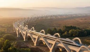 RIBA president proposes giant loop city spanning Britain and Ireland