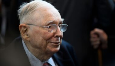 Understanding Charlie Munger’s Wealth Threshold and Why It Changes Everything