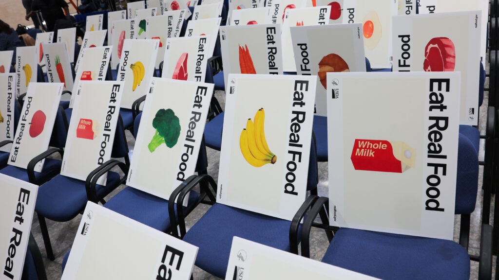 New food pyramid website has a chatbot skeptical of its own content