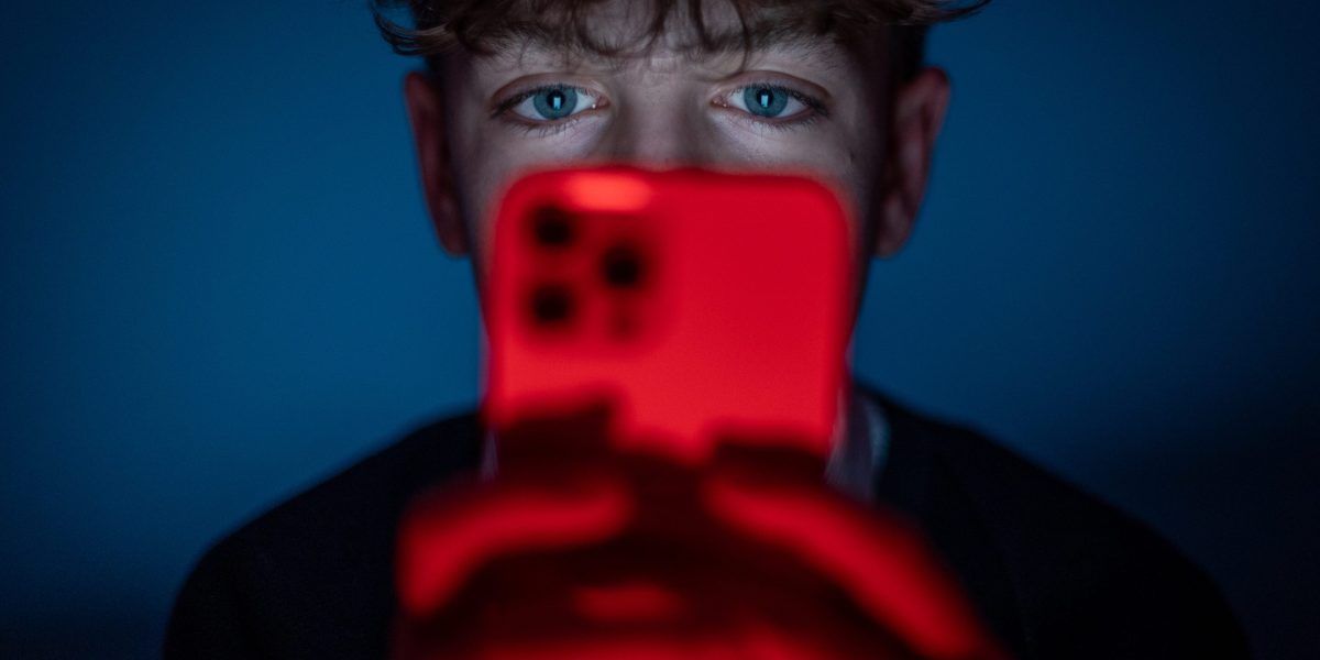 People are getting fake news on their phones and that’s increasing the risk of a market crash