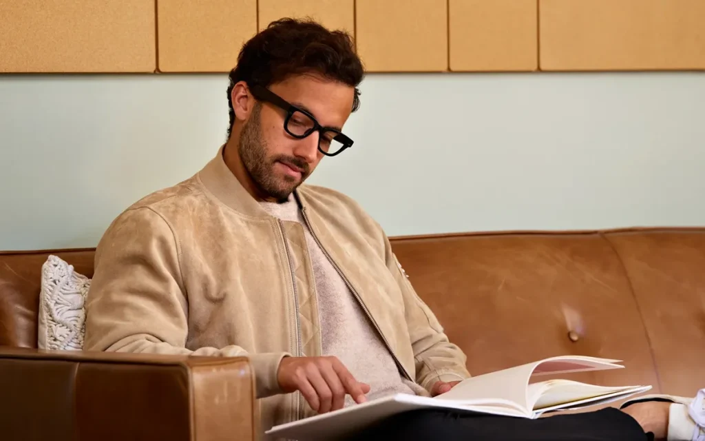 As Google rolls out its new VR software for the likes of the Samsung Galaxy, here is how Android XR glasses work compared to Meta Ray-Bans and Apple Vision Pro