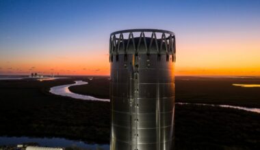 Rocket Report: SpaceX probes upper stage malfunction; Starship testing resumes