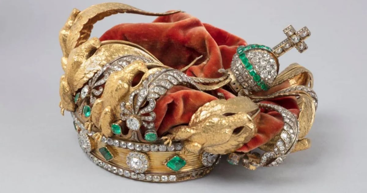 Louvre Museum crown left crushed but intact after raid – The Irish Times