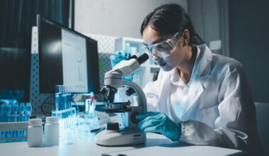 Scientist working in laboratory.