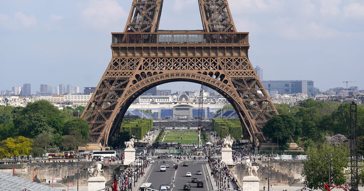 Irish fans warned over tourist attraction ticket prices in Paris – The Irish Times