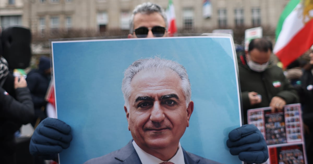 Iranians in Ireland call for Pahlavi, son of the former shah, to bring change – The Irish Times