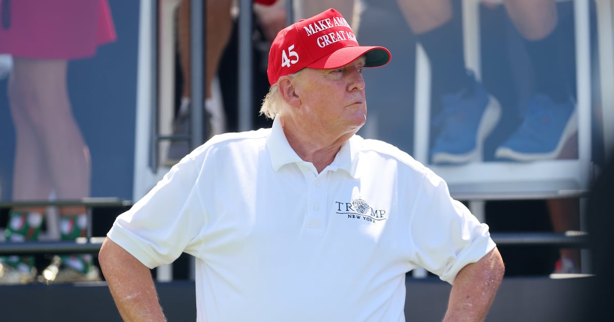 Taoiseach gave Trump personalised golf set during last year’s St Patrick’s Day visit – The Irish Times