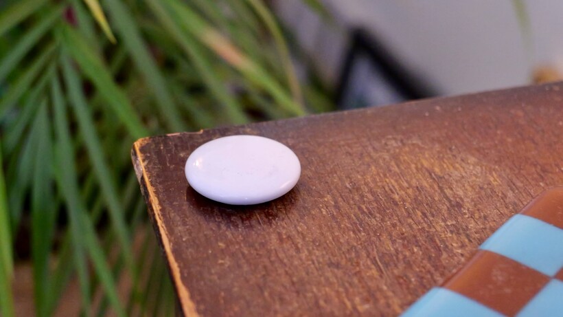 AirTag 2 on table