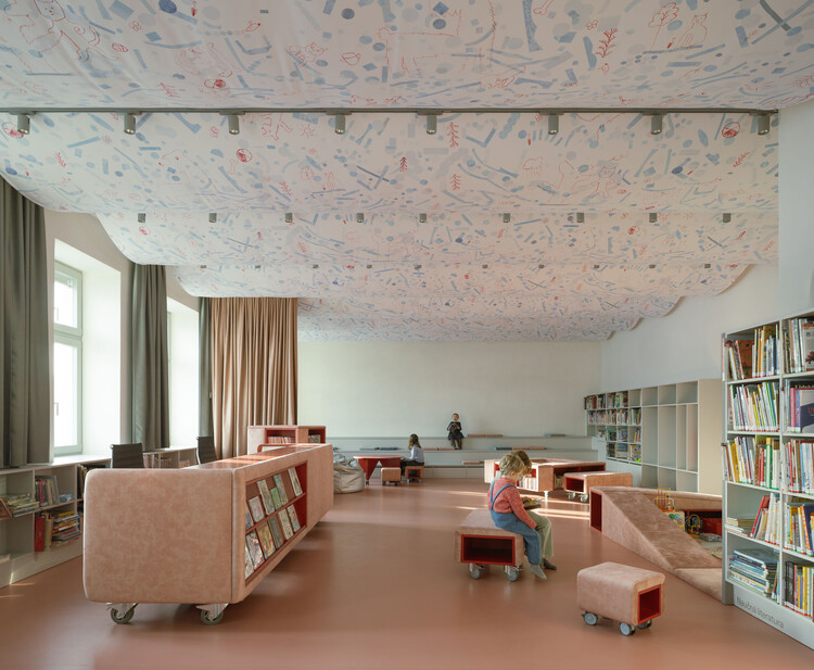 Library in Červený Kostelec / Papundekl Architects - Interior Photography, Living Room, Shelving, Chair