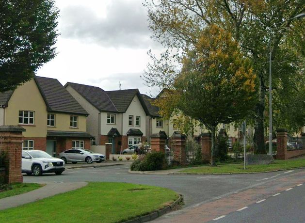 Speed limit sign moved after child nearly hit on ‘deathtrap’ Tipperary road