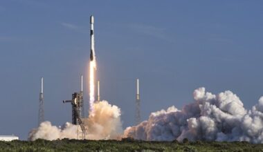 SpaceX launches 53 Starlink satellites in dual missions