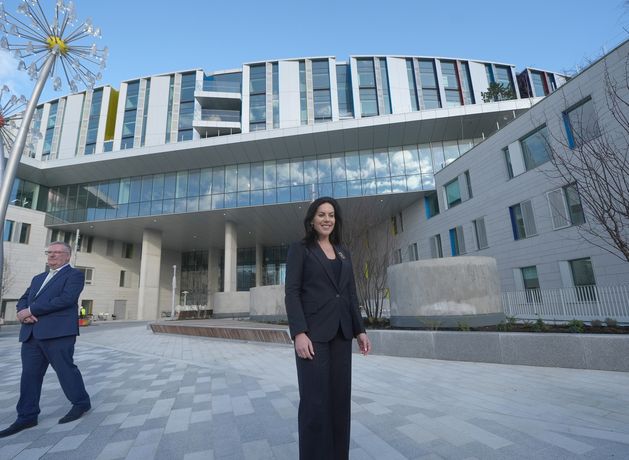 More than 3,800 rooms yet to meet standards in new Children’s Hospital as deadline looms