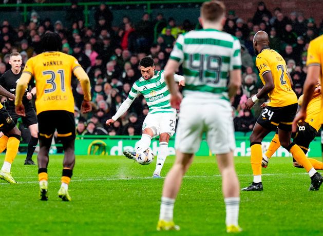 Alex Oxlade-Chamberlain marks Celtic debut with late winner over Livingston as Killian Phillips bags brace in St Mirren defeat