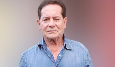 “Salim Khan saab’s condition is serious”, reveals a source : Bollywood News