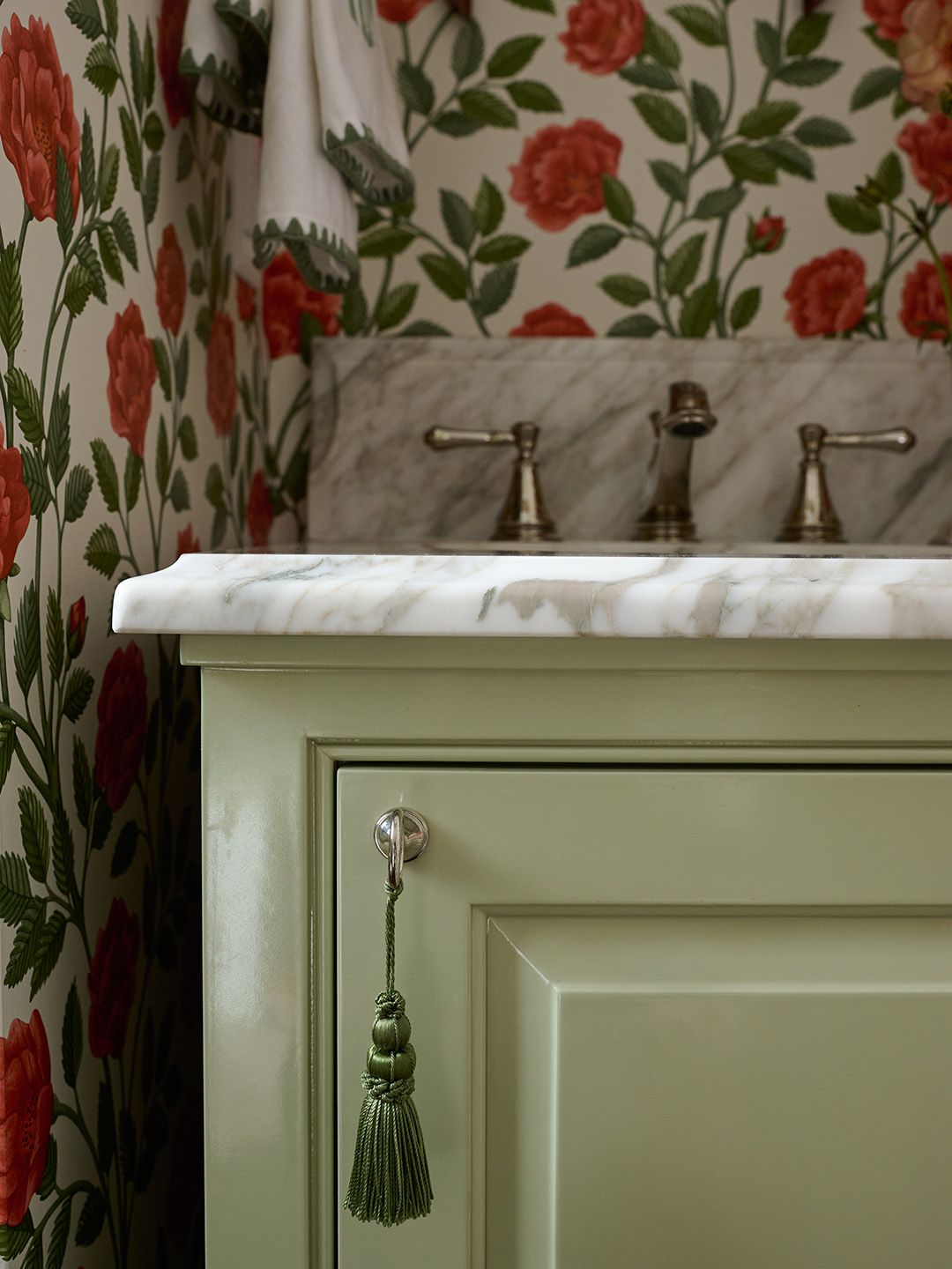 Tassel-Design-Inspo-Domino-03