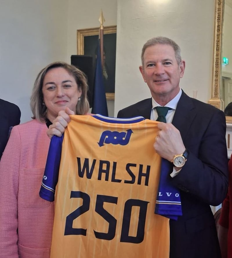 Julia Carmichael, chair of the Irish US Alumni Association, and US ambassador Edward Walsh