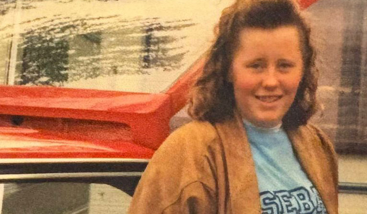 ‘I nearly spat my tea out!’ EVOKE finds Robbie Williams' teenage fan who he called 30 years after she gave him her number