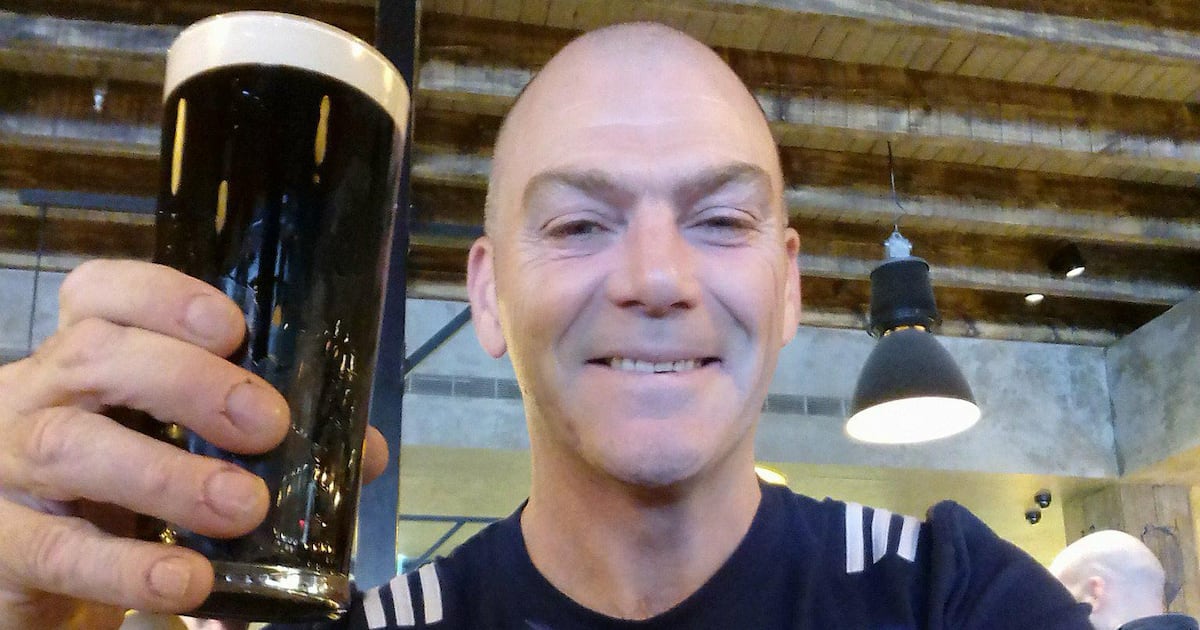 Irish bus driver who chased necklace thief is hero, says British justice minister – The Irish Times