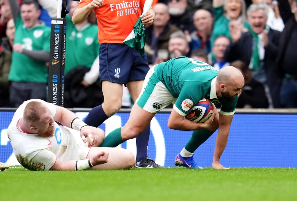 Ireland's Jamison Gibson-Park scores their first try during the Guinness Men's Six Nations match at the Allianz Stadium Twickenham, London. Picture date: Saturday February 21, 2026. PA Photo. Photo credit should read: Adam Davy/PA Wire.RESTRICTIONS: Use subject to restrictions. Editorial use only, no commercial use without prior consent from rights holder.