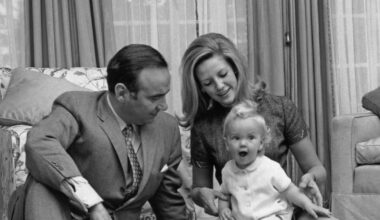 Anna Murdoch-Mann, author and ex-wife of Rupert Murdoch, dies aged 81 – The Irish Times