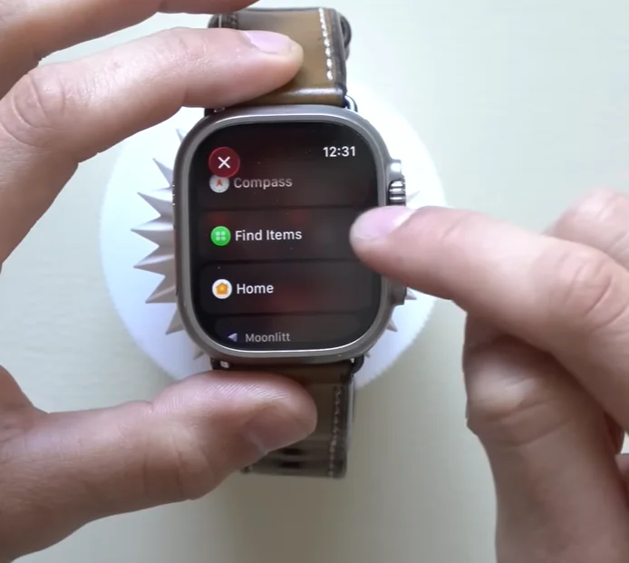 A US tech creator reveals a simple AirTag setup trick Apple doesn’t explain, plus a small habit that makes trackers far more useful day to day