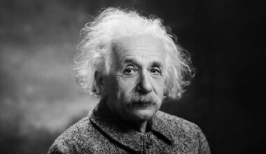 What was Albert Einstein's IQ?