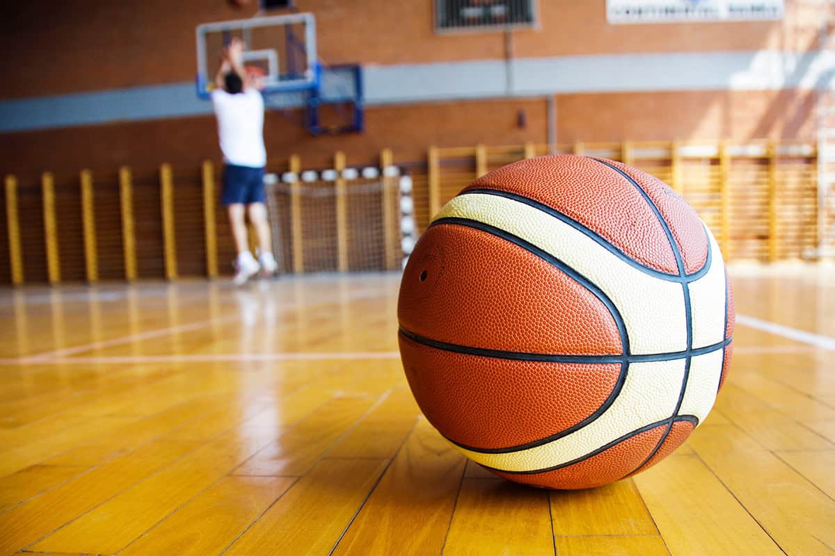 The physics of why basketball shoes are so squeaky – Physics World