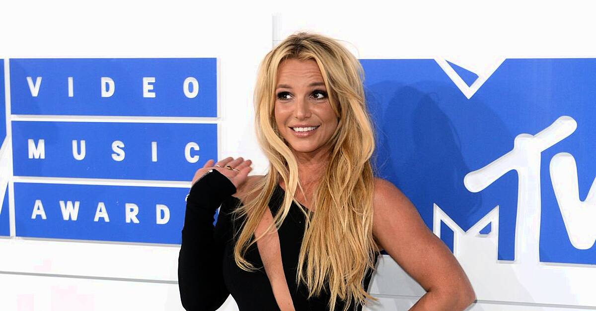 Britney Spears sells rights to her hit songs