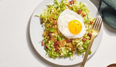 11 Foods That Naturally Boost Collagen, According to Dietitians