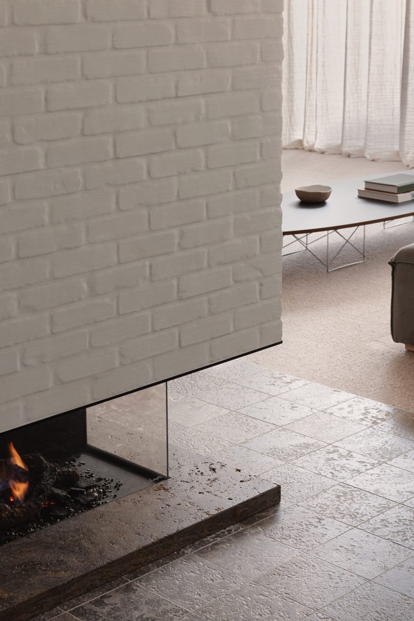 Fireplace in Bungalow Sint-Martens-Latem by Decancq Vercruysse