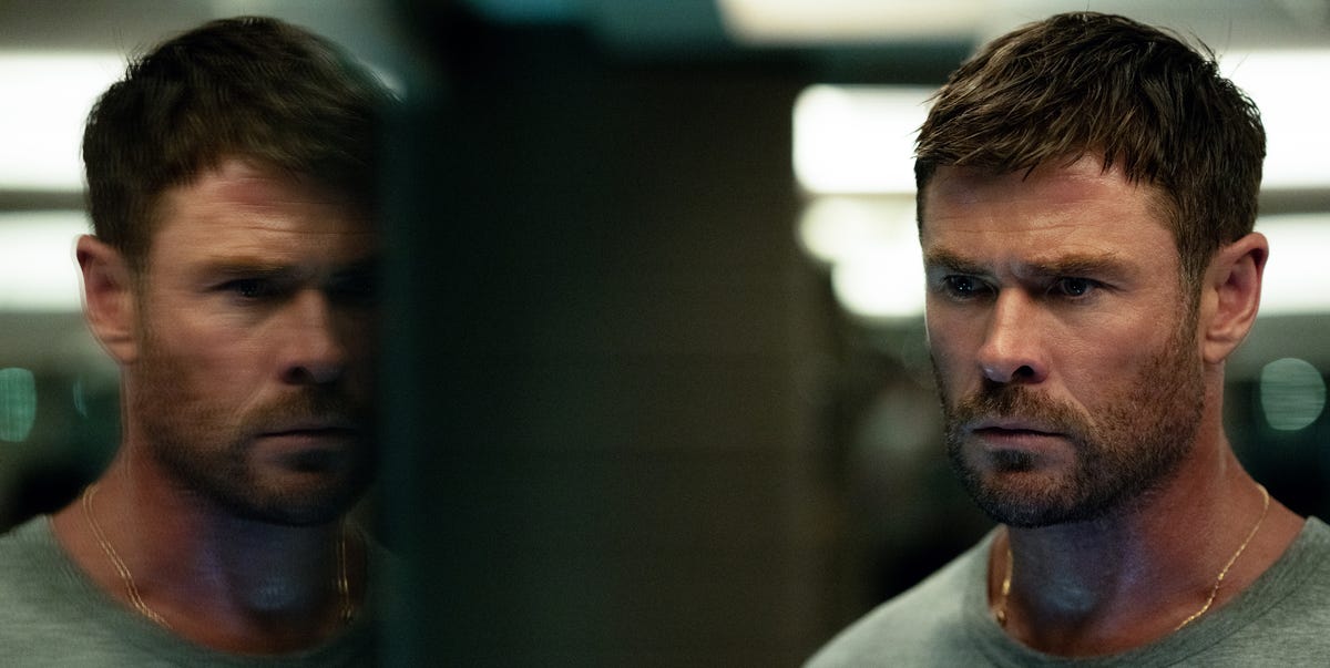 Chris Hemsworth's "impressive" heist thriller debuts with 100% Rotten Tomatoes rating