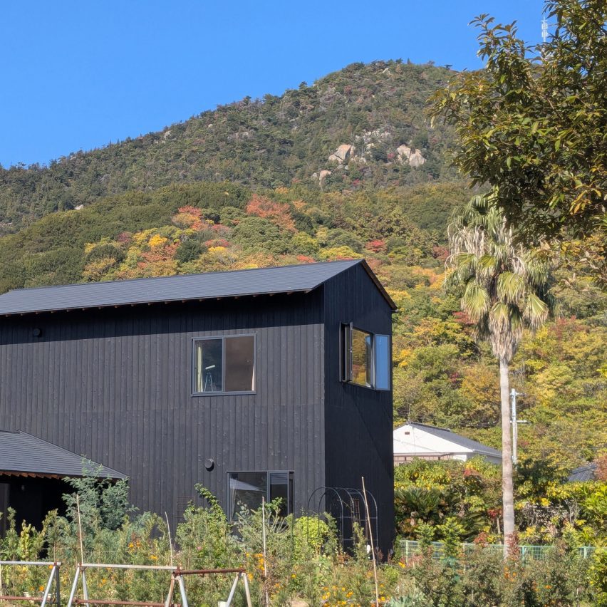 House in Onimichi by Denizen Works