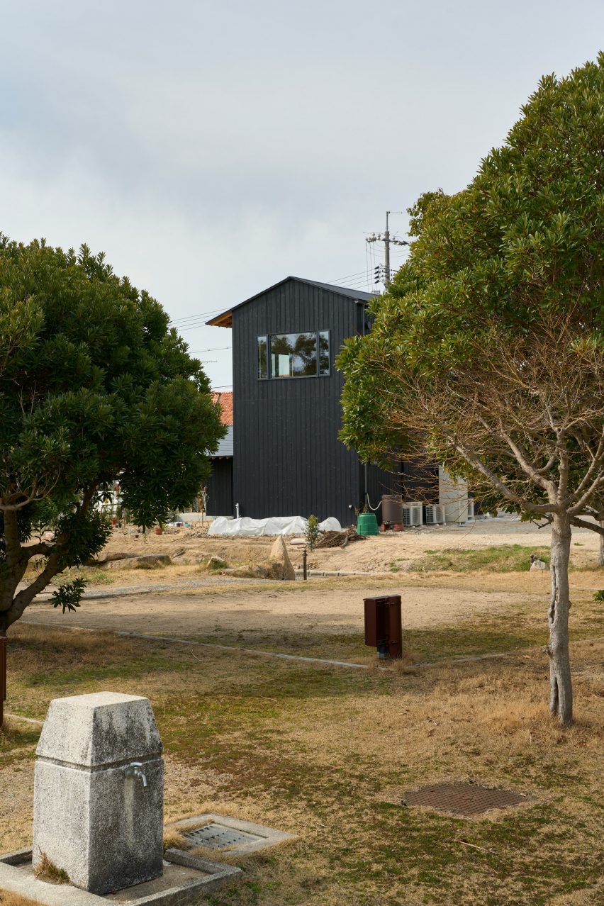 House in Japan by Denizen Works