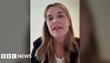 'We are at an hour of desperation' - Savannah Guthrie pleads for help for missing mother - BBC
