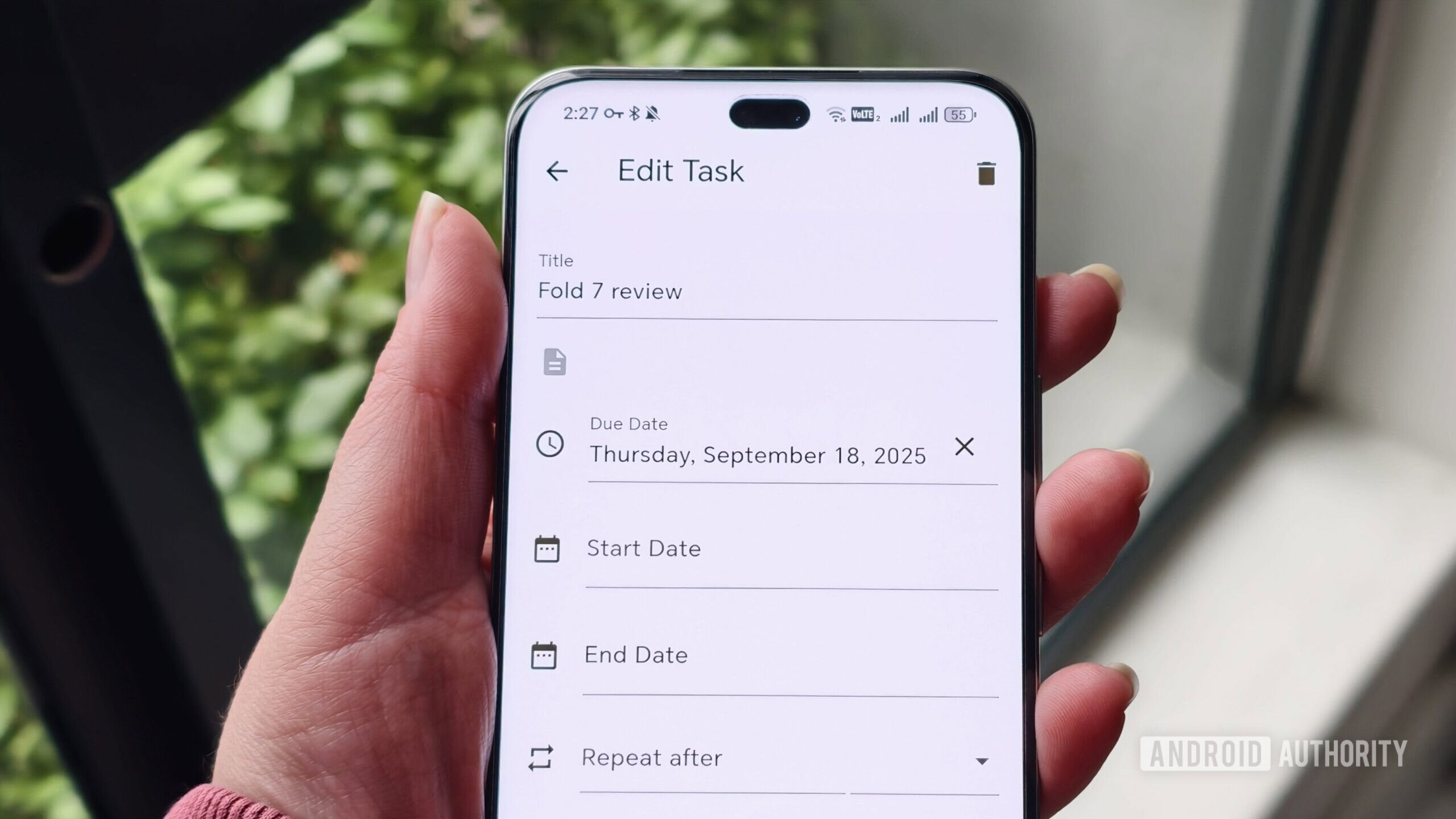 editing a task in the vikunja app editing a task in the vikunja app