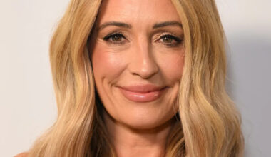 Cat Deeley declares £49 River Island jeans the style of spring – so long as you wear them like her