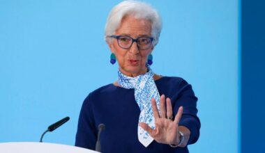 Lagarde planning to leave ECB early so Macron can steer succession, says FT