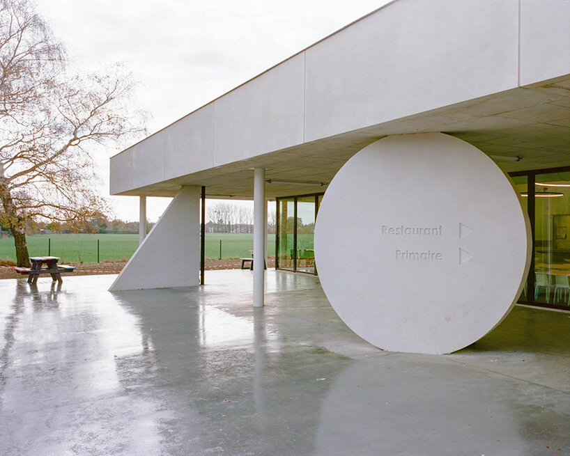 geometric supports guide movement at belgian school by LT2A and open architectes