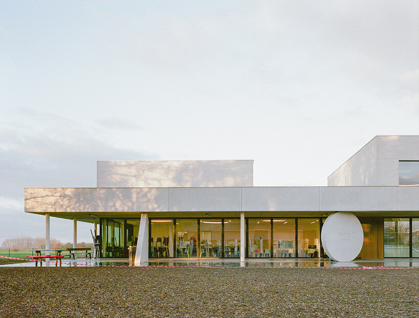 geometric supports guide movement at belgian school by LT2A and open architectes