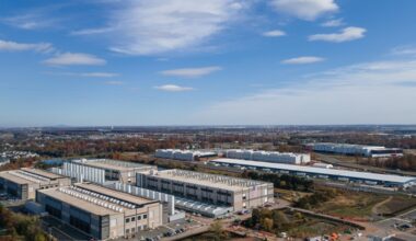 Microsoft wants to rewire data centers to save space