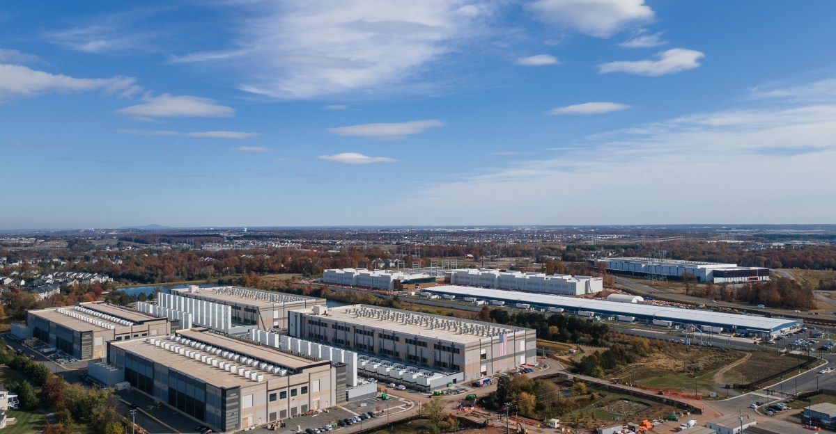 Microsoft wants to rewire data centers to save space